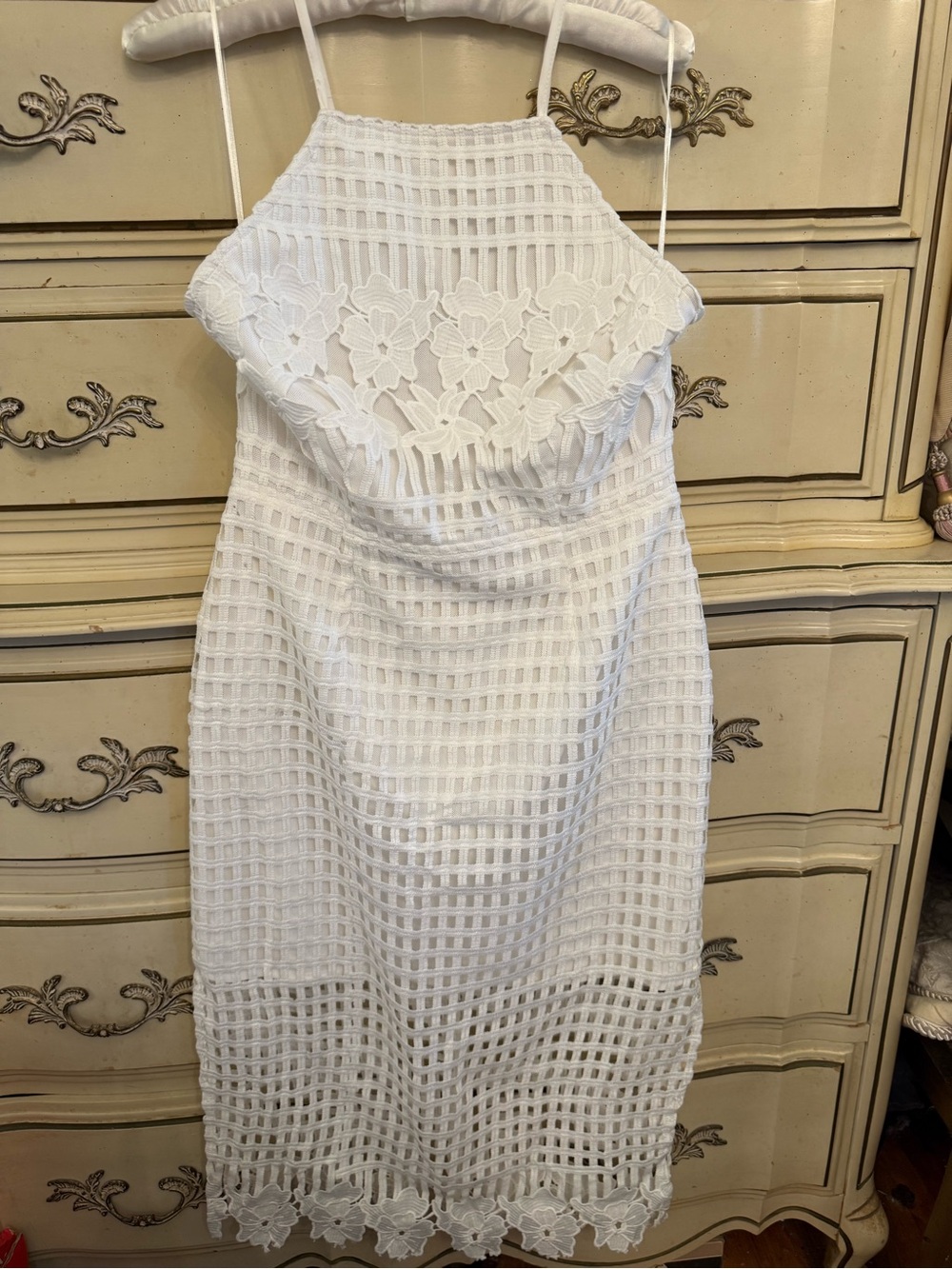 Elliatt White Lace Size M Evening Summer Midi Dress